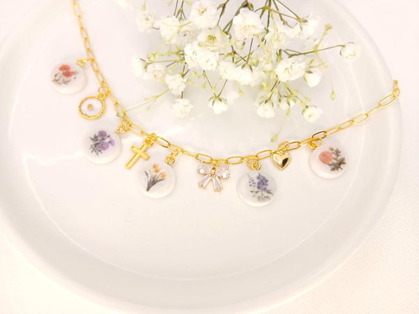 I Am Redeemed Charm Necklace